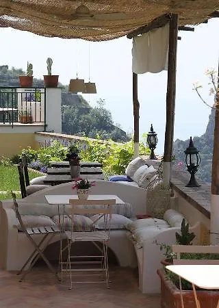 Torre Dello Ziro Hotel 2*